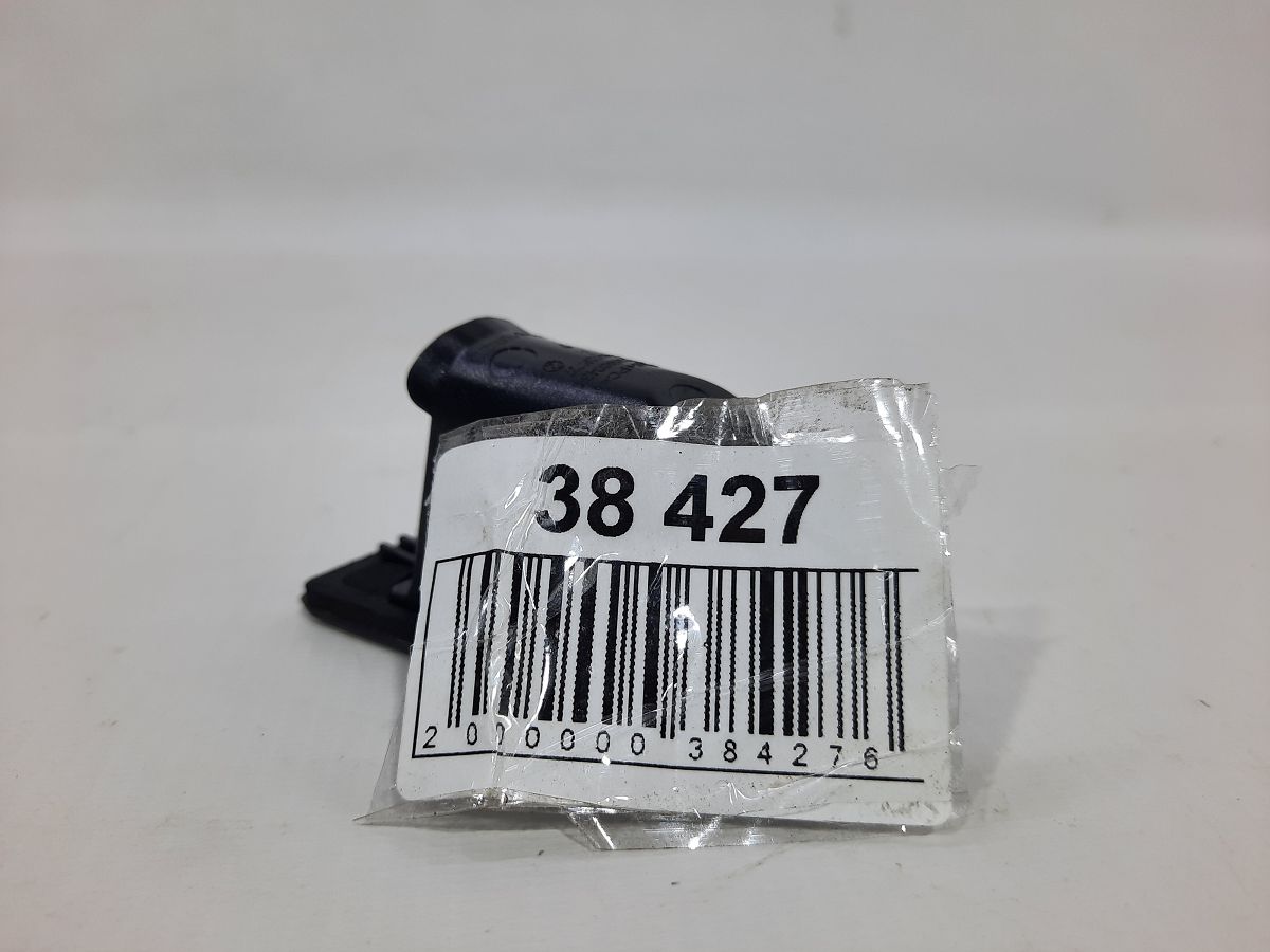 Malibu Ліхтар підсвічування номера Chevrolet Malibu 2016-2021 13590043 Chevrolet Malibu 21