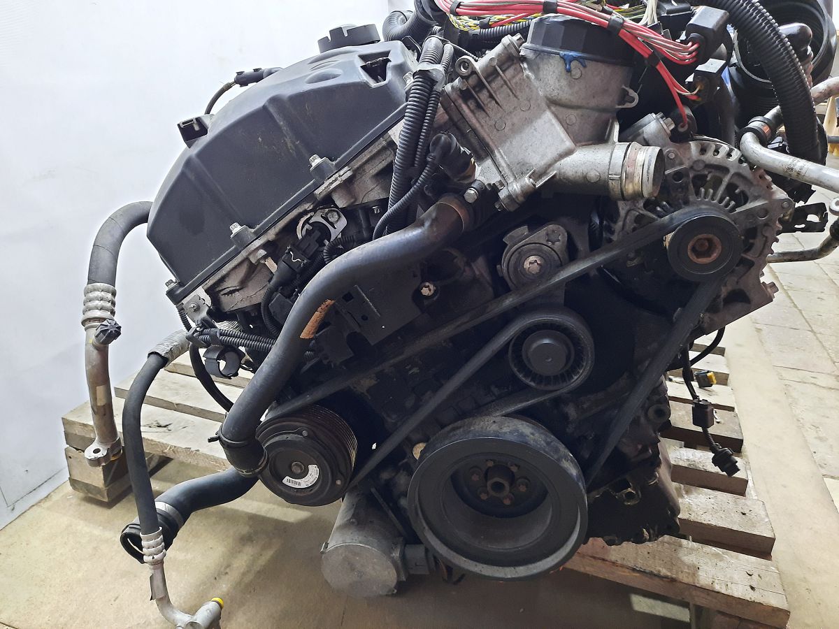 5 series Двигатель утоплен BMW 5 series 2011 N52F10300 BMW 5 series 16