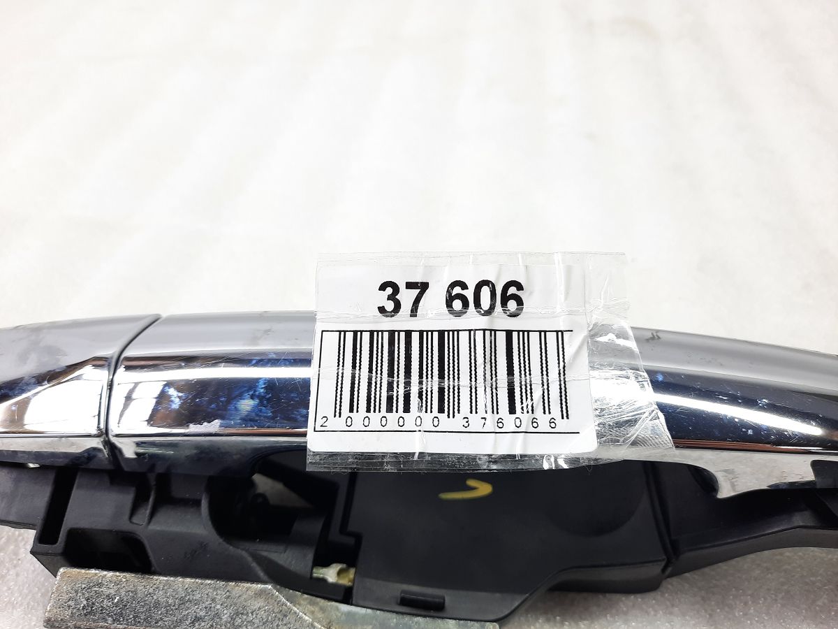 Sentra Ручка дверей передньої/задньої правої/лівої зовнішня (хром) Nissan Sentra 2013-2019 826409N00A Nissan Sentra 12