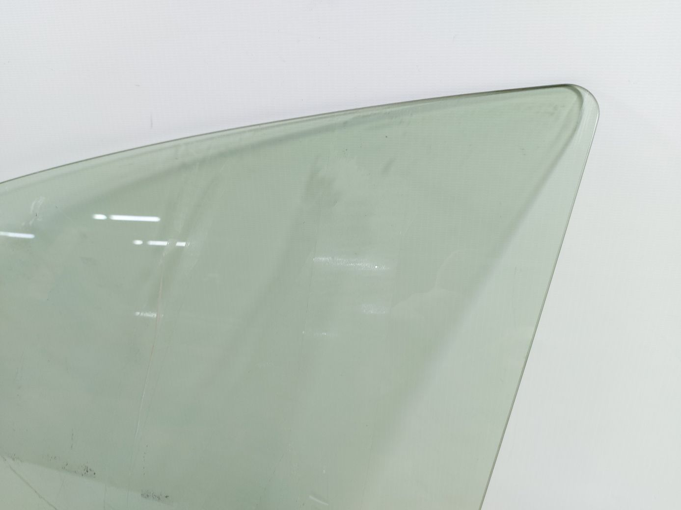 Prius Скло дверей передньої лівої Toyota Prius 2012-2019 6810252030 Toyota Prius 3