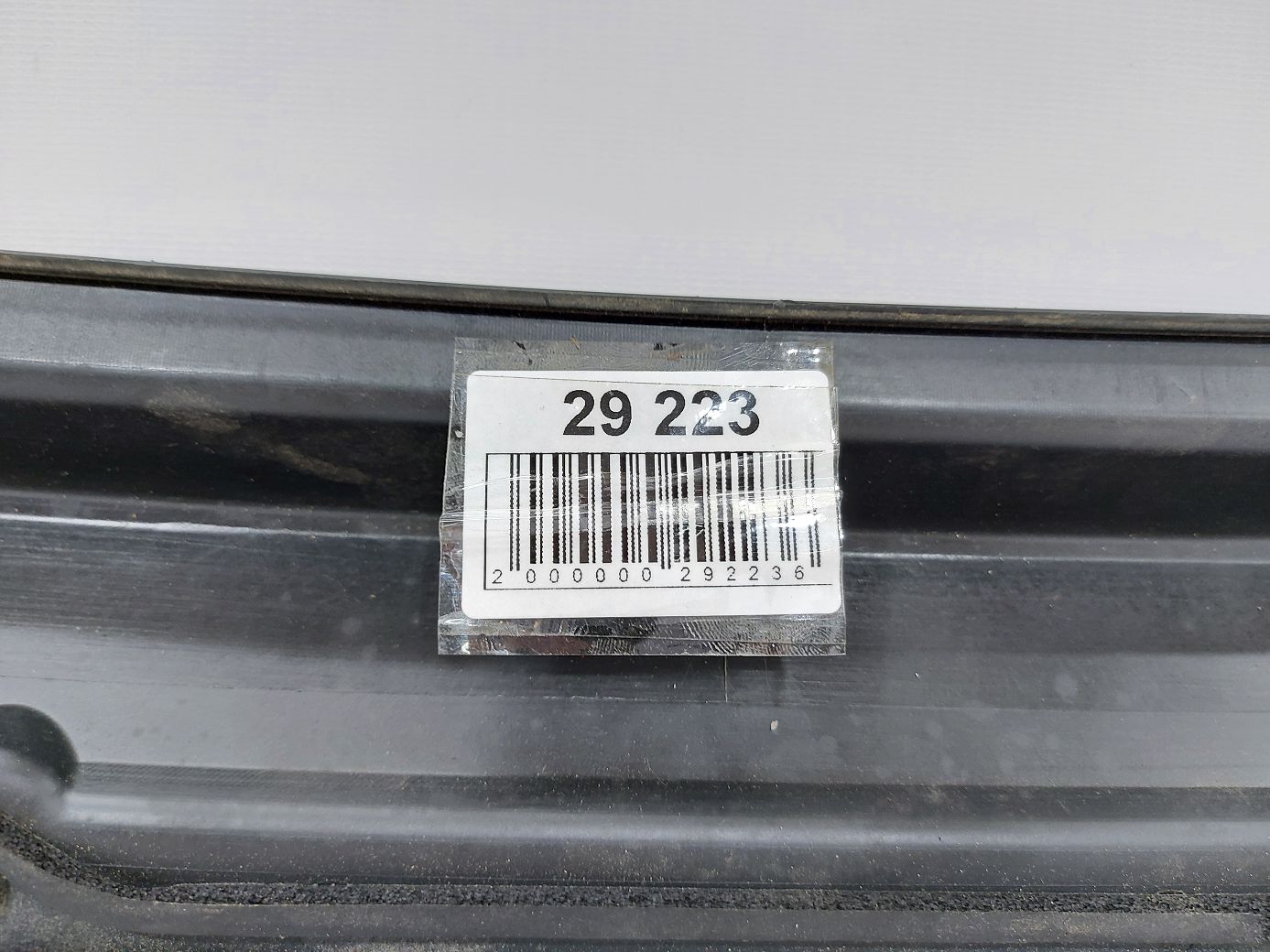 Volt Накладка під лобове скло Chevrolet Volt 2011-2015 22908553 Chevrolet Volt 8