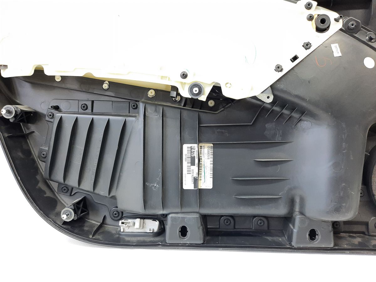 Passat s Карта дверей передньої правої Volkswagen Passat S 2012-2019 561867012GOUR Volkswagen Passat S 3