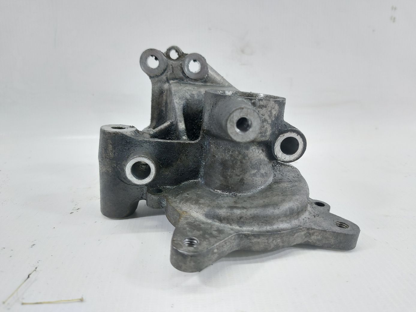 Altima Корпус помпи охолодження Nissan Altima 2014-2018 210133TA0A Nissan Altima 2 Altima Корпус помпи охолодження Nissan Altima 2014-2018 210133TA0A Nissan Altima 2