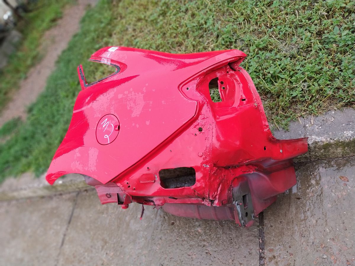 Fiesta Чверть задня ліва Ford Fiesta 2011-2019 AE8Z5427790D Ford Fiesta 2