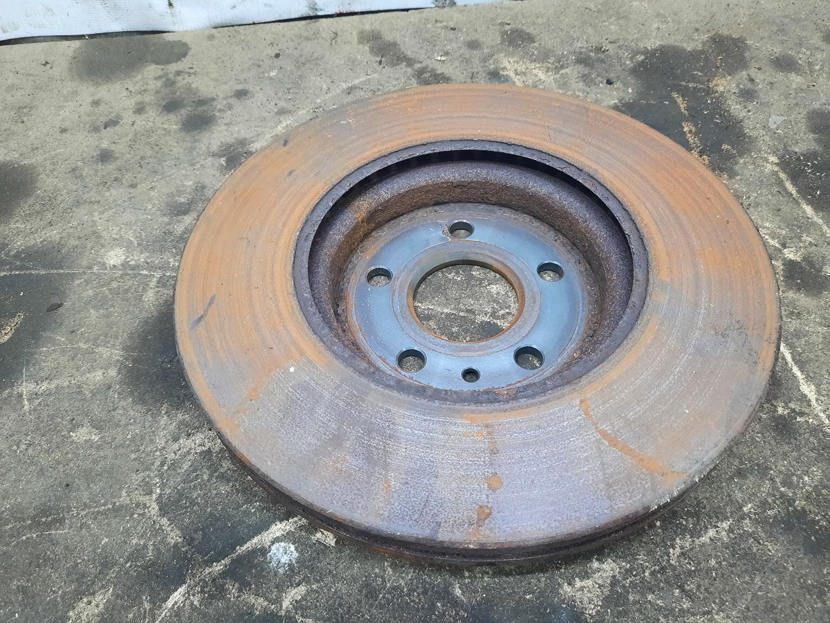 Trax Диск тормозной передний левый/правый Chevrolet Trax 2015-2020 23118342 Chevrolet Trax 3 Trax Диск тормозной передний левый/правый Chevrolet Trax 2015-2020 23118342 Chevrolet Trax 3