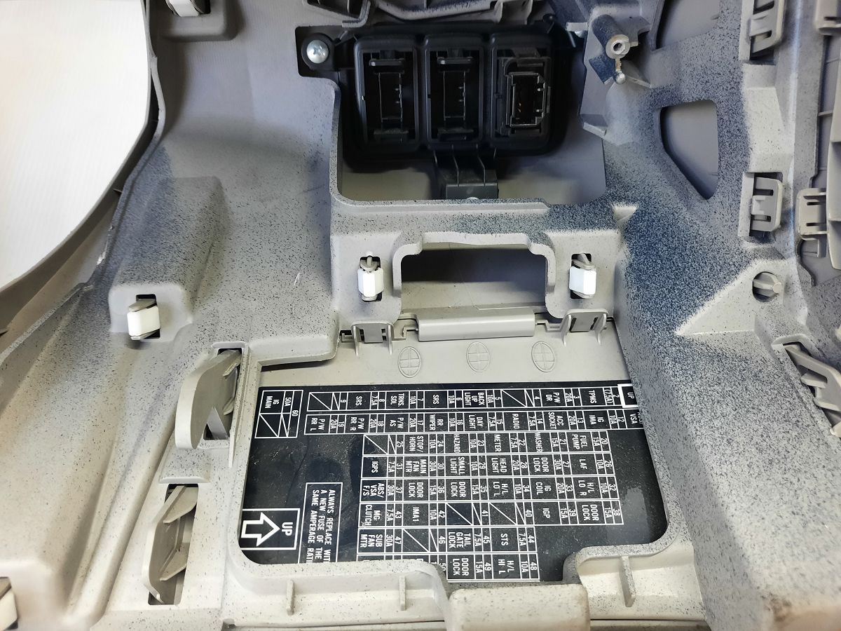 Insight Торпеда Honda Insight 2010 77103TM8A00ZA Honda Insight 27