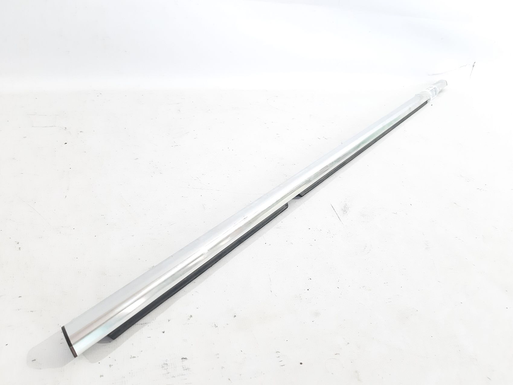 Cruze Ущільнювач скла (молдинг) двері задньої лівої Chevrolet Cruze 2013-2016 95264198 Chevrolet Cruze 2