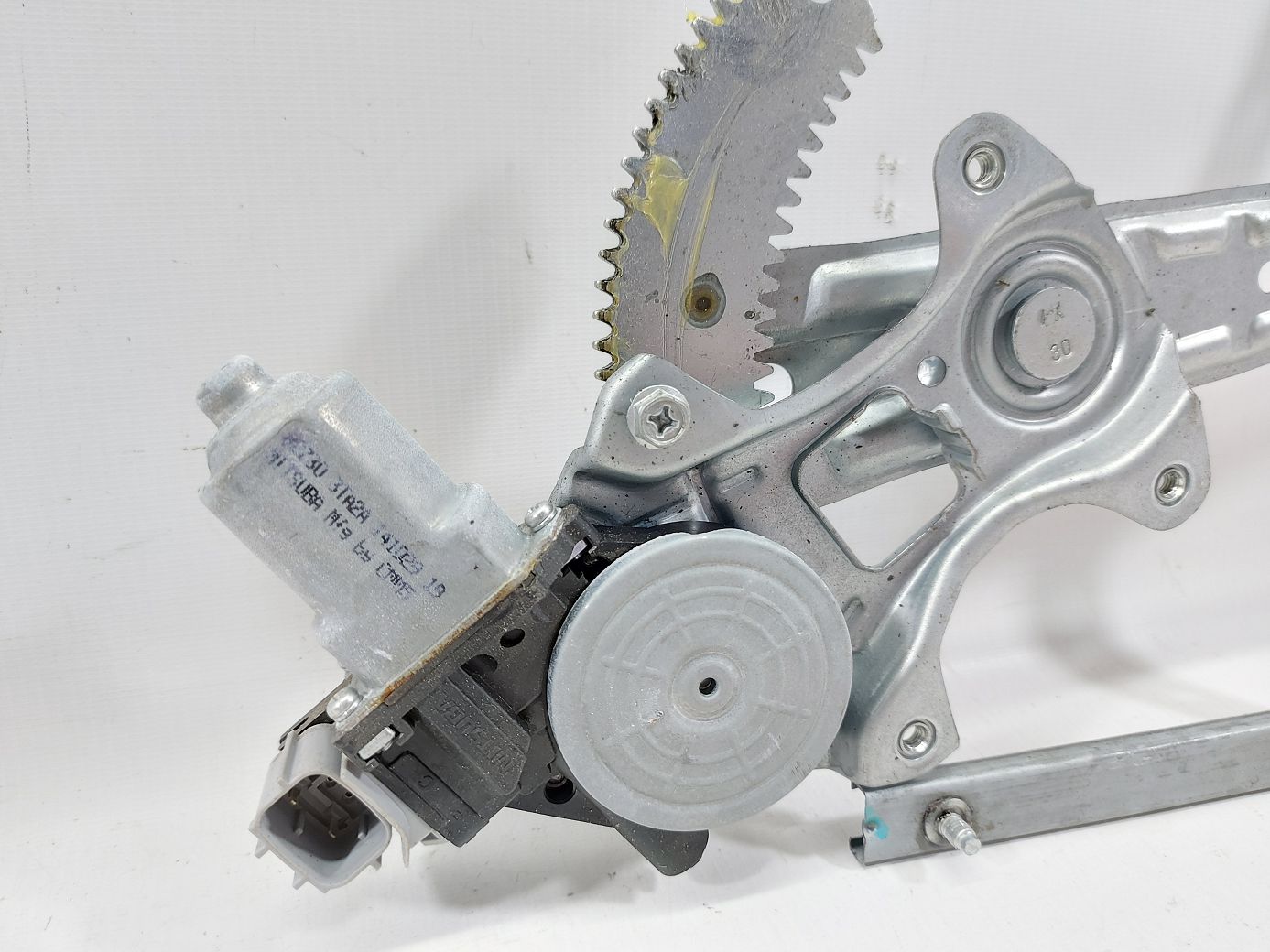 Sentra Склопідйомник дверей задньої правої Nissan Sentra 2014-2019 827204KH0B Nissan Sentra 4