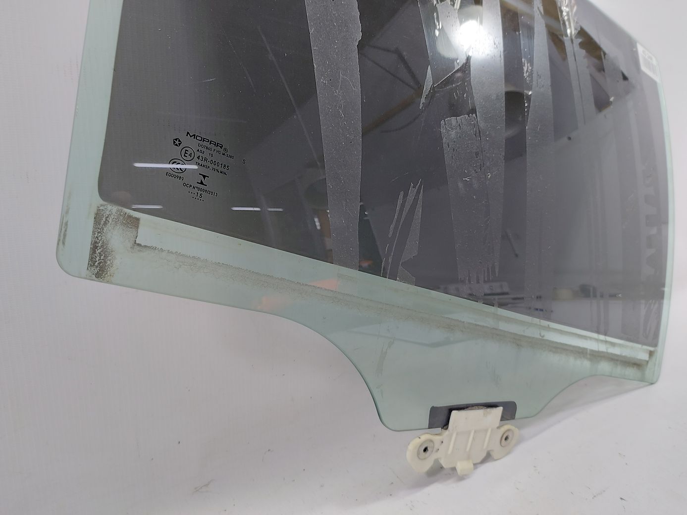 200 Стекло двери задней правой Chrysler 200 2015-2017 68104922AA Chrysler 200 3 200 Стекло двери задней правой Chrysler 200 2015-2017 68104922AA Chrysler 200 3