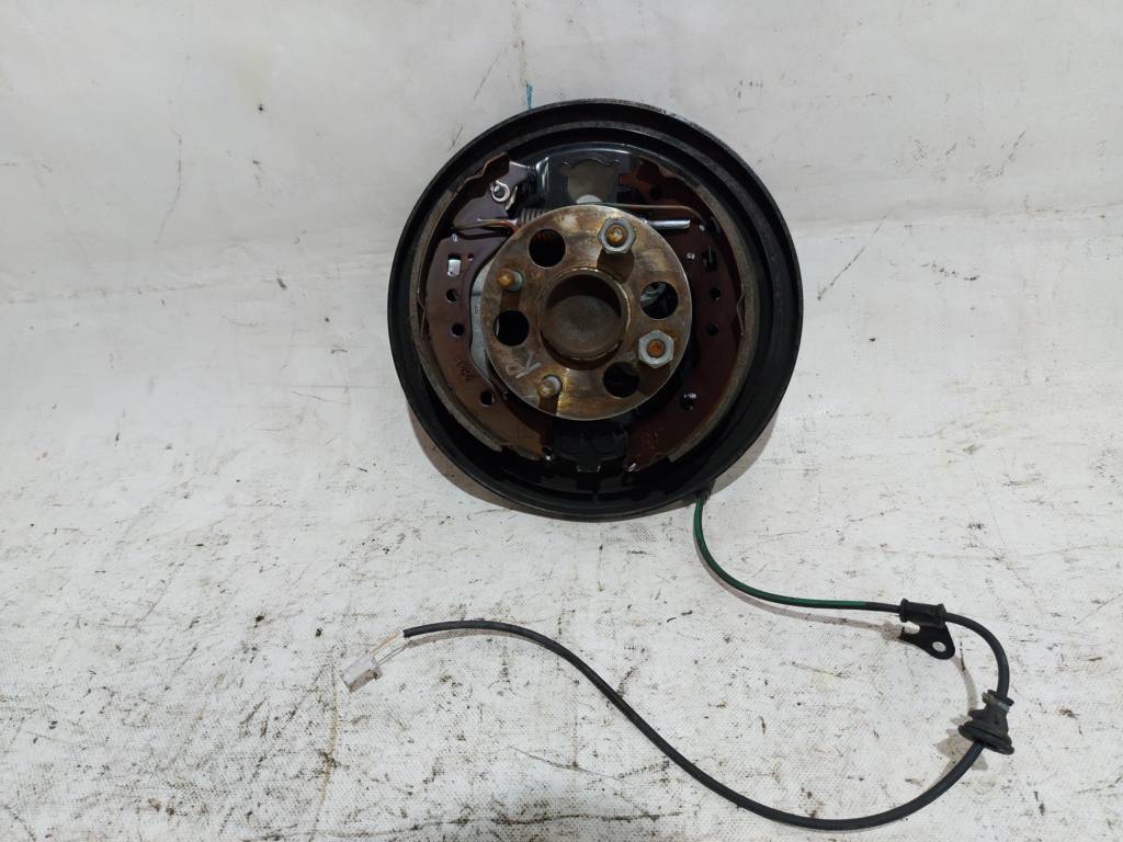 Prius c Ступица задняя левая/правая Toyota Prius C 2007-2019 4245052061 Toyota Prius C 8