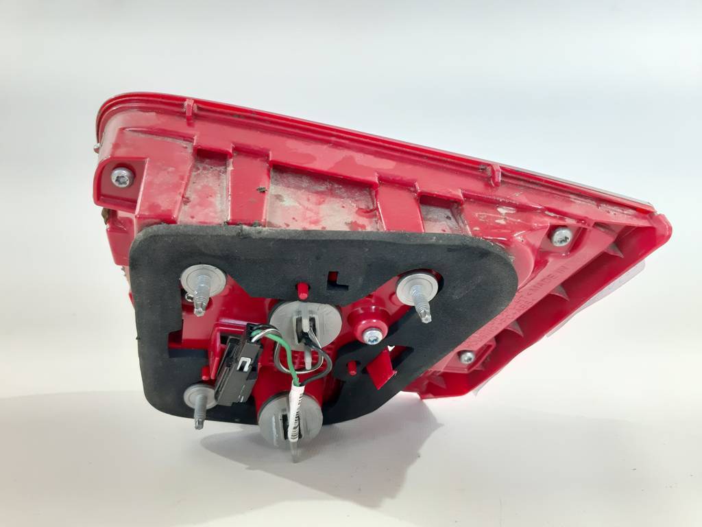 Malibu Фонарь крышки багажника левый Chevrolet Malibu 2013-2018 22907311 Chevrolet Malibu 18