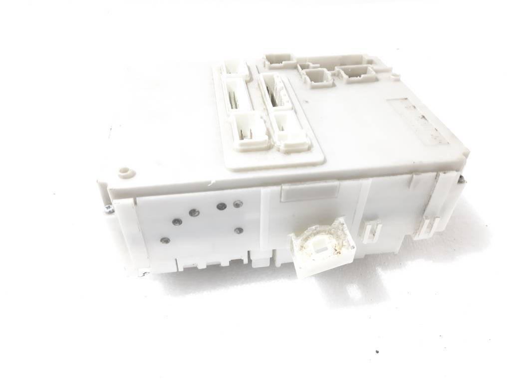 Insight Блок предохранителей салона Honda Insight 2011-2014 38200TM8A31 Honda Insight 2
