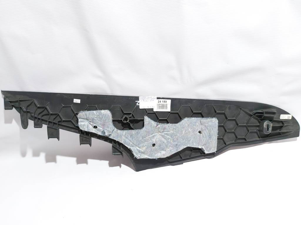 Passat s Обшивка консоли центральной правая Volkswagen Passat S 2012-2019 561863046A82V Volkswagen Passat S 5