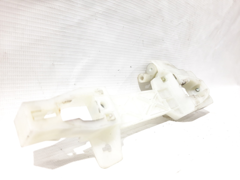 Forte Кронштейн ручки дверей передньої лівої зовнішньої Kia Forte 2014-2018 82655A7001 Kia Forte 12