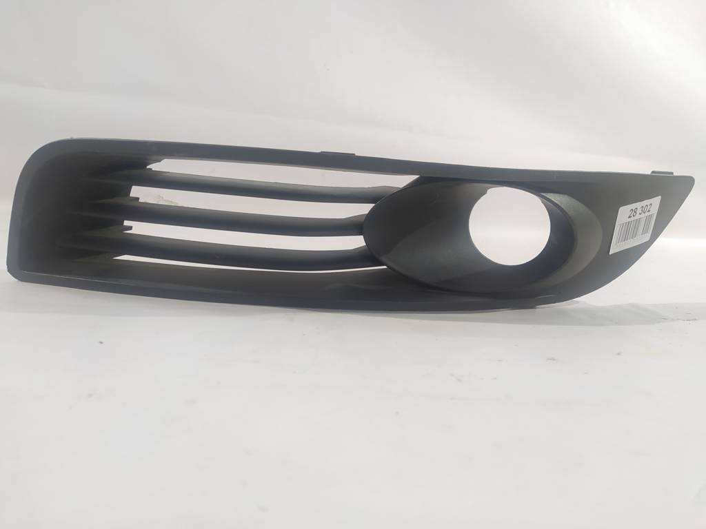 Impala. Заглушка фары противотуманной левой Chevrolet Impala 2006-2011 22756161 Chevrolet Impala