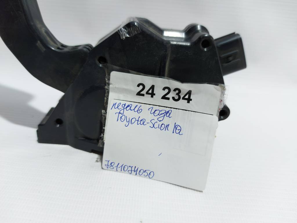 Scion iq Педаль газу Toyota Scion IQ 2012-2015 7811074050 Toyota Scion IQ 4