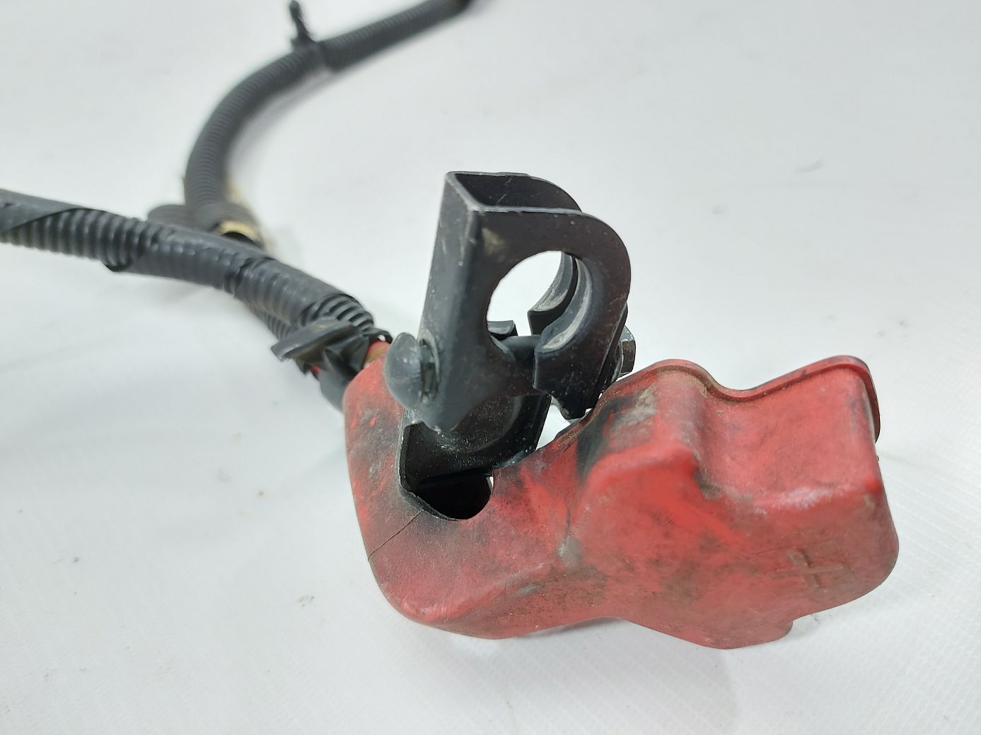 Equinox Клема плюсова Chevrolet Equinox 2010-2015 20921448 Chevrolet Equinox 4