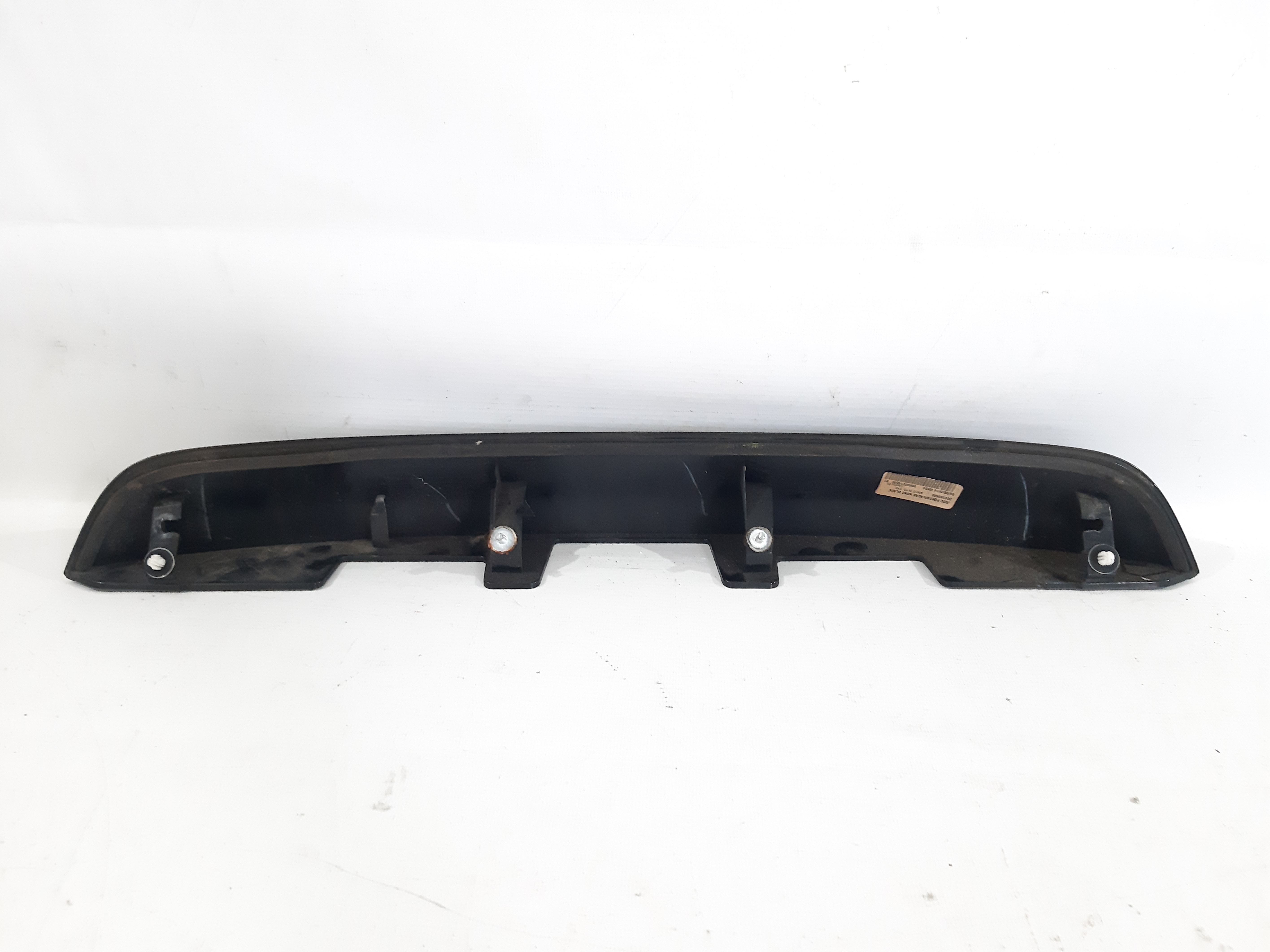 Versa note Молдинг кришки багажника підсвічування номера Nissan Versa Note 2014-2019 908103VY0H Nissan Versa Note 4