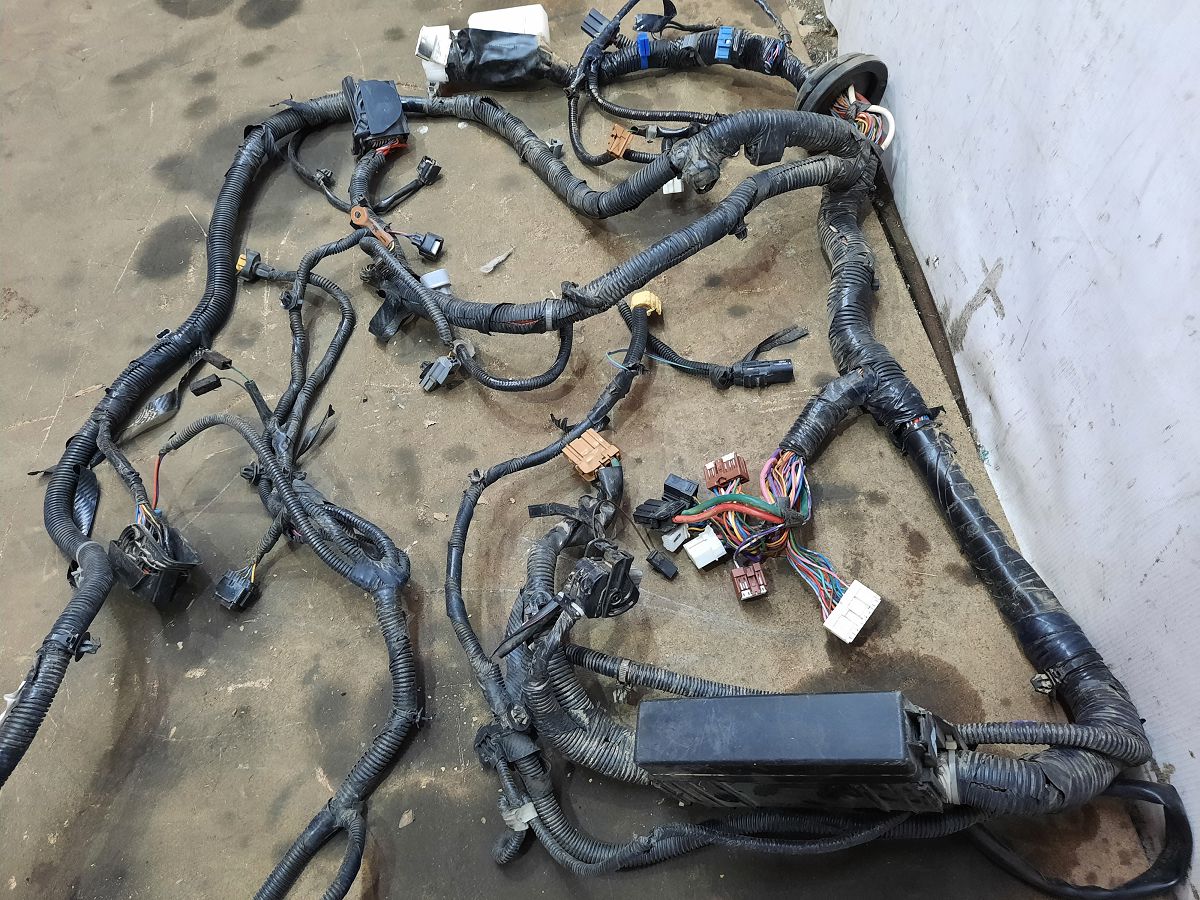 Sentra Проводка подкапотная Nissan Sentra 2016-2017 240114AF3A Nissan Sentra 9