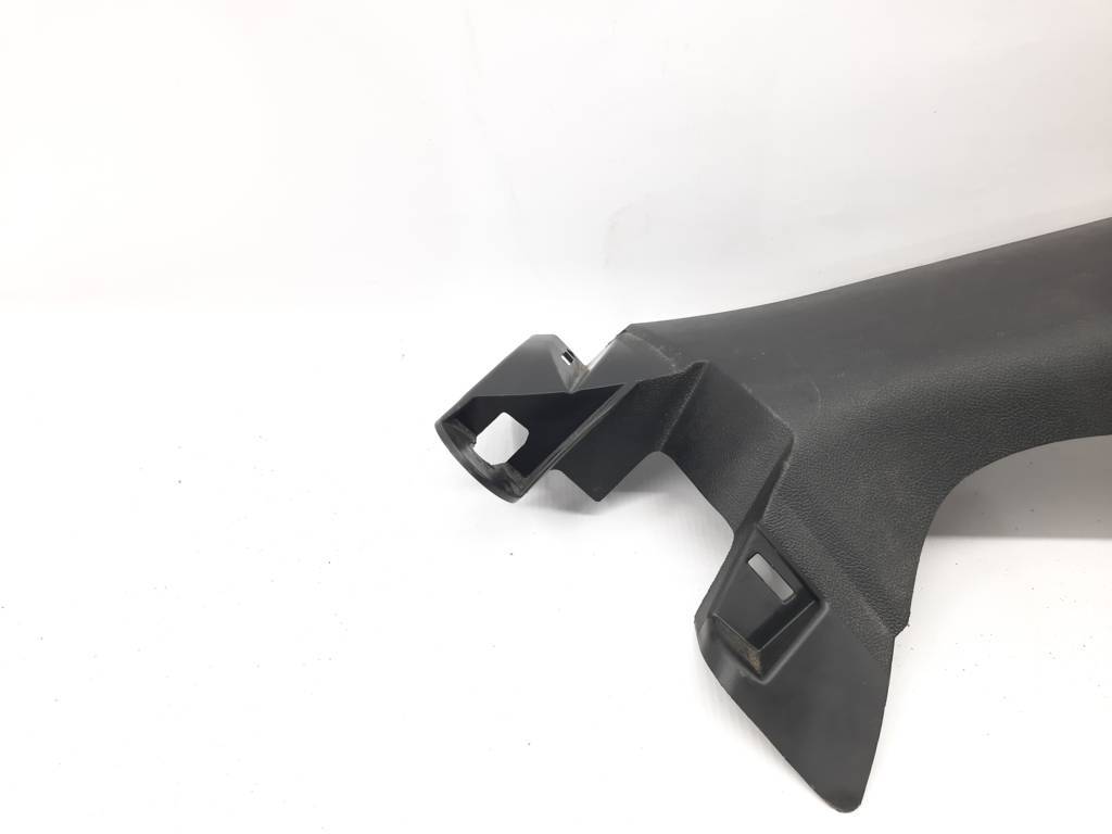 Dart Накладка стійки задньої права Dodge Dart 2013-2019 1SW46DX9AF Dodge Dart 15