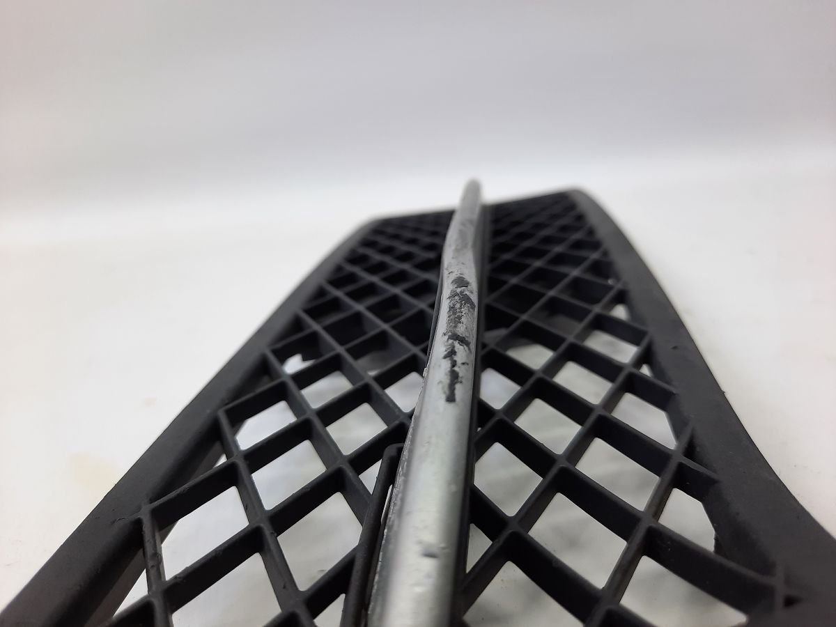 5 series Решетка бампера нижняя правая BMW 5 series 2011-2013 51117200698 BMW 5 series 4