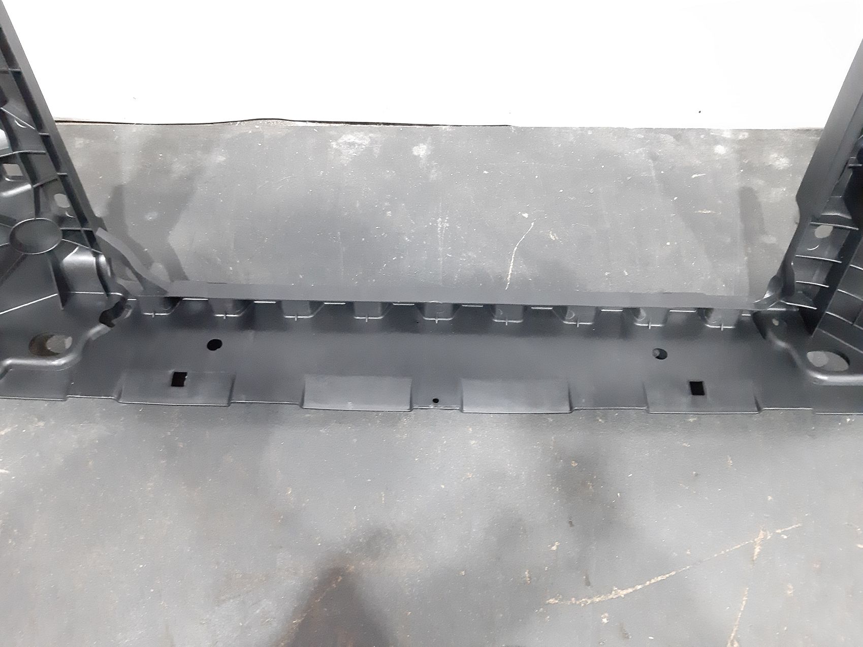  Передняя панель (телевизор) Volkswagen Passat B8 `16-19 Volkswagen Passat B8 23
