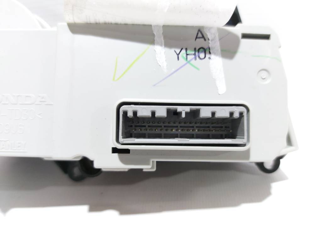 Insight Кнопки управления климат-контролем Honda Insight 2010 79600TM8A53ZA Honda Insight 14