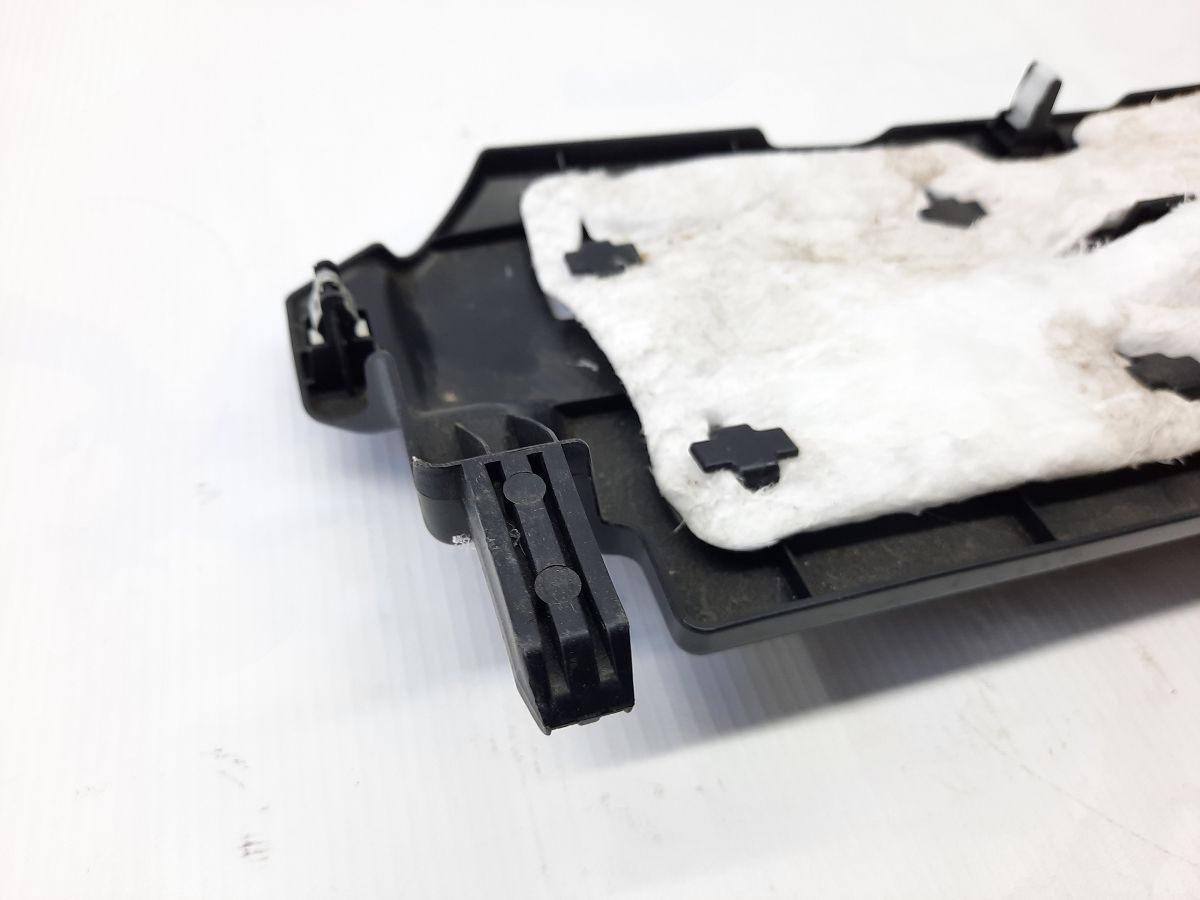 Insight Накладка торпеди нижня Honda Insight 2010-2011 77305TM8A01ZA Honda Insight 4