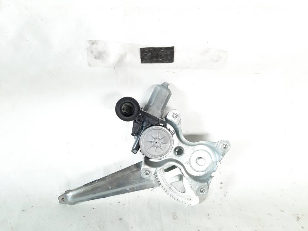 Camry. Стеклоподъёмник двери задней левой Toyota Camry 2015-2017 85710AE010 Toyota Camry