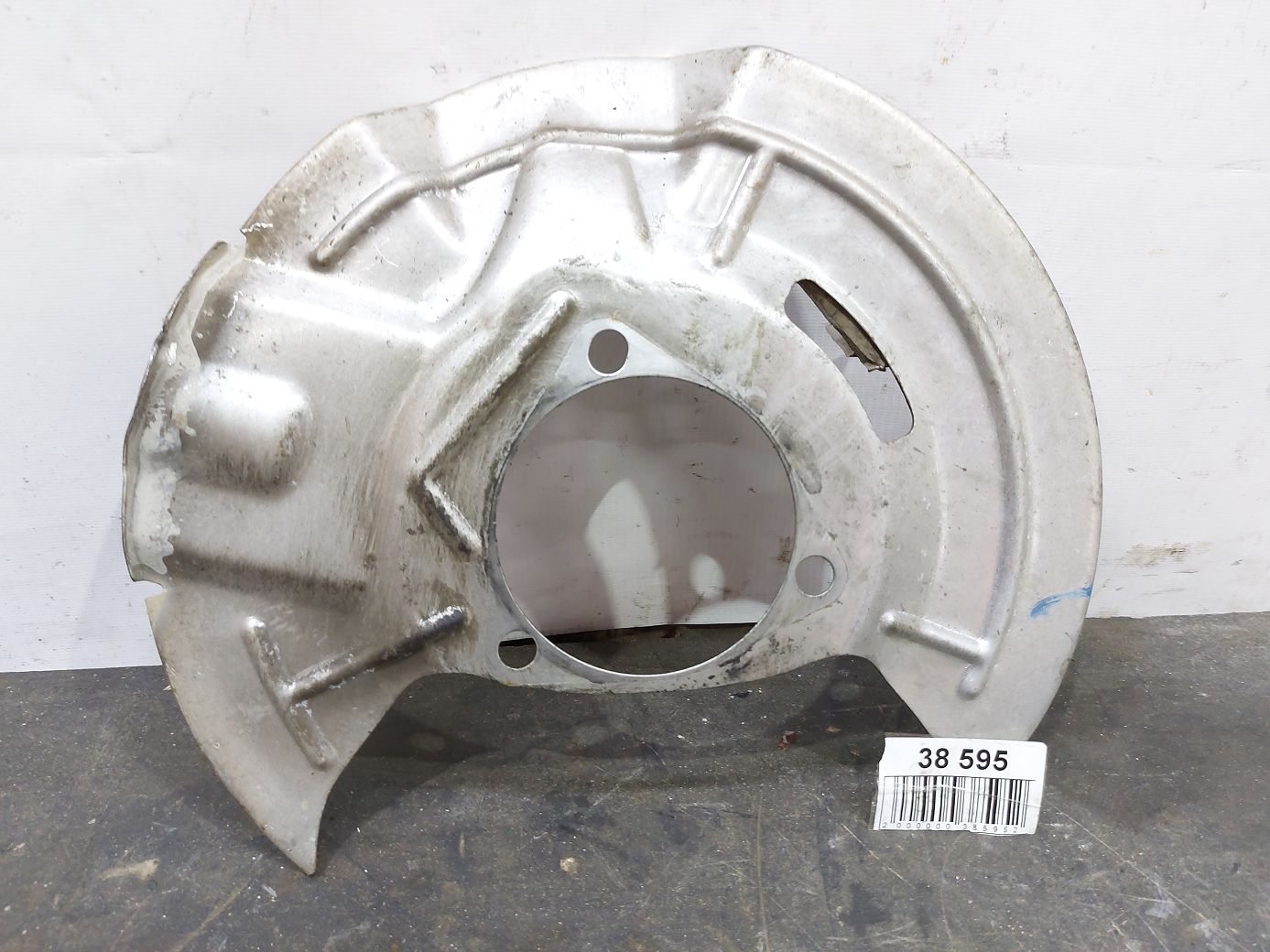 Malibu Пыльник тормозного диска переднего правого Chevrolet Malibu 2016-2021 23377440 Chevrolet Malibu 4 Malibu Пыльник тормозного диска переднего правого Chevrolet Malibu 2016-2021 23377440 Chevrolet Malibu 4