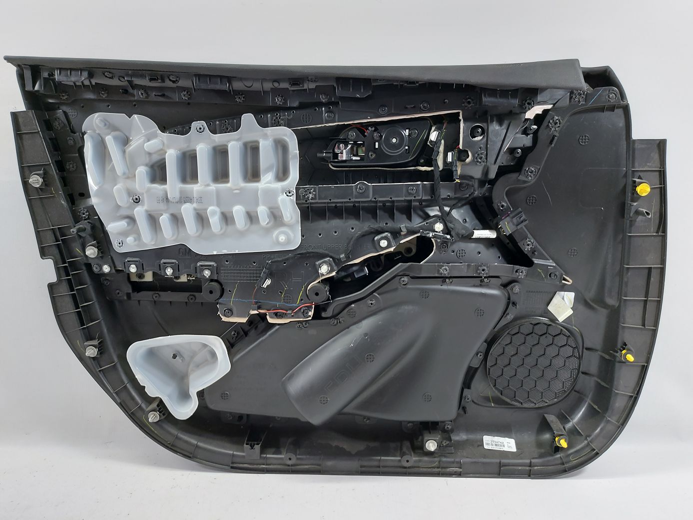 Malibu Карта двери передней правой (черная, кожа) Chevrolet Malibu 2013-2015 23169024 Chevrolet Malibu 3