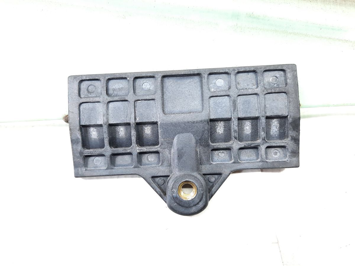 Cadenza Скло дверей задньої правої Kia CADENZA 2014-2016 834203R010 Kia CADENZA 3