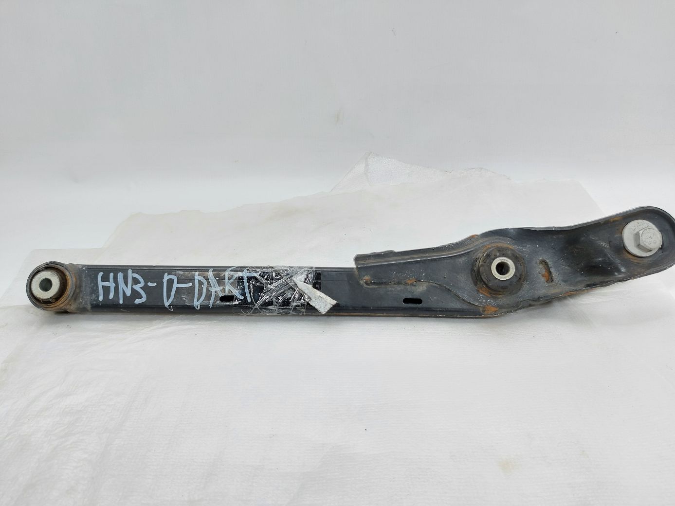 Dart Рычаг задний левый/правый нижний Dodge Dart 2013-2019 68080590AE Dodge Dart 44