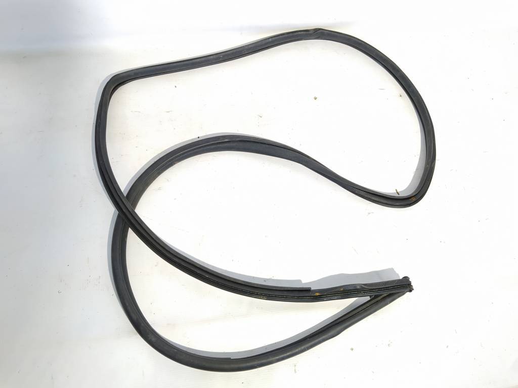 Camry Ущільнювальна гумка дверей задньої правої Toyota Camry 2015-2017 6787106150 Toyota Camry 5 Camry Ущільнювальна гумка дверей задньої правої Toyota Camry 2015-2017 6787106150 Toyota Camry 5