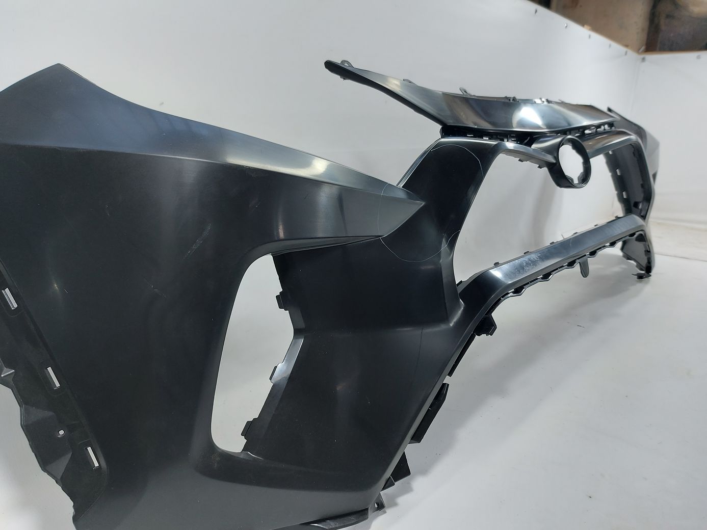 Передні бампери Передній бампер (вм'ятина) Toyota RAV-4 2018-2021 521190R919 Toyota RAV-4 7 Передні бампери Передній бампер (вм'ятина) Toyota RAV-4 2018-2021 521190R919 Toyota RAV-4 7