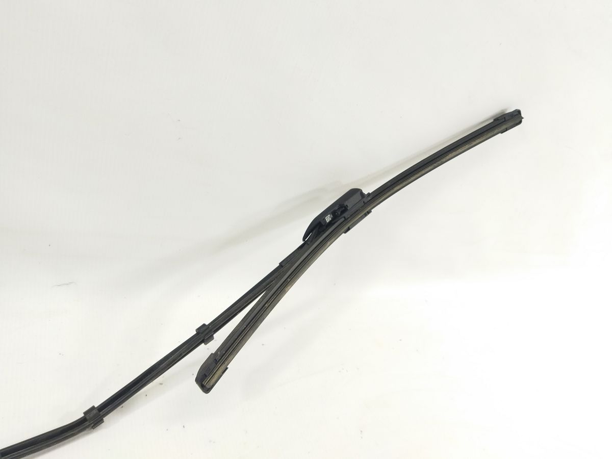 Model 3 Поводок дворника правый Tesla Model 3 2020-2024 162168600A Tesla Model 3 3