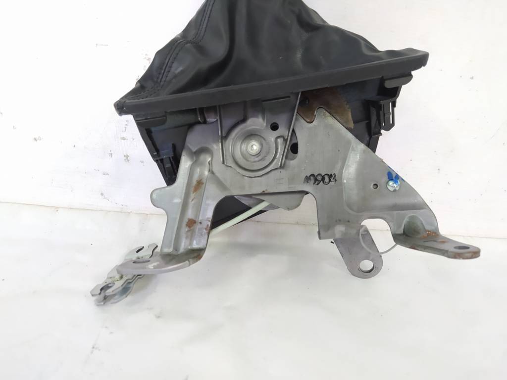 Forester Важель гальма стоянки Subaru Forester 2014-2018 26001SG010 Subaru Forester 2