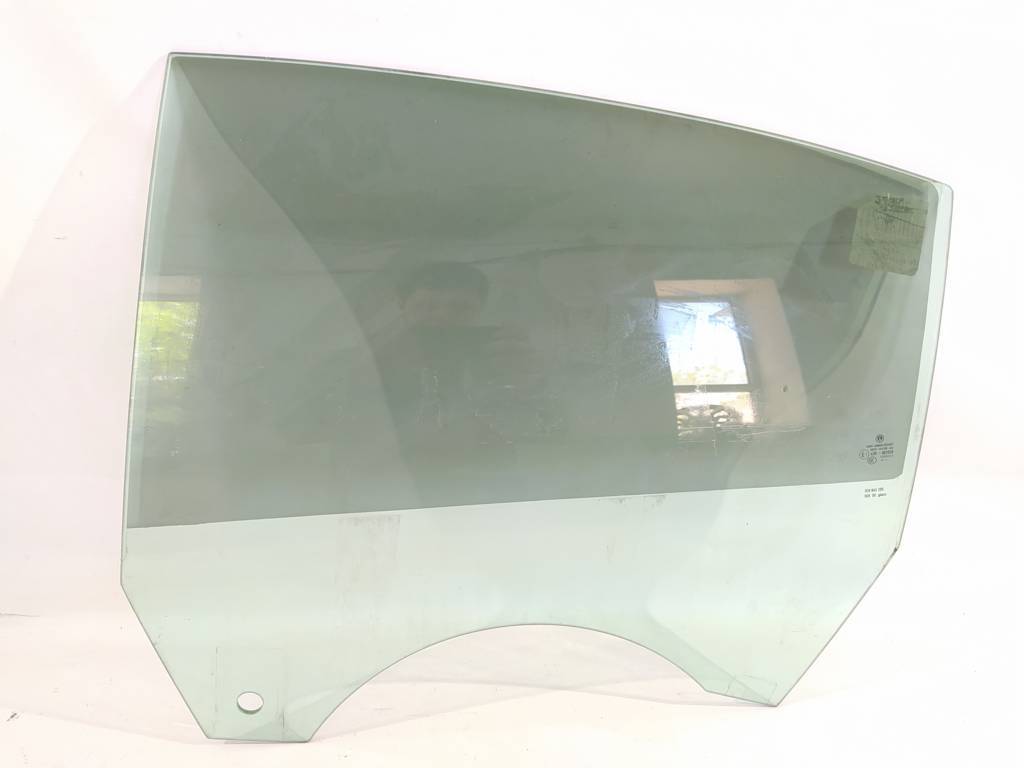 Passat cc Скло дверей задньої лівої Volkswagen Passat CC 2009-2017 3C8845205 Volkswagen Passat CC 4