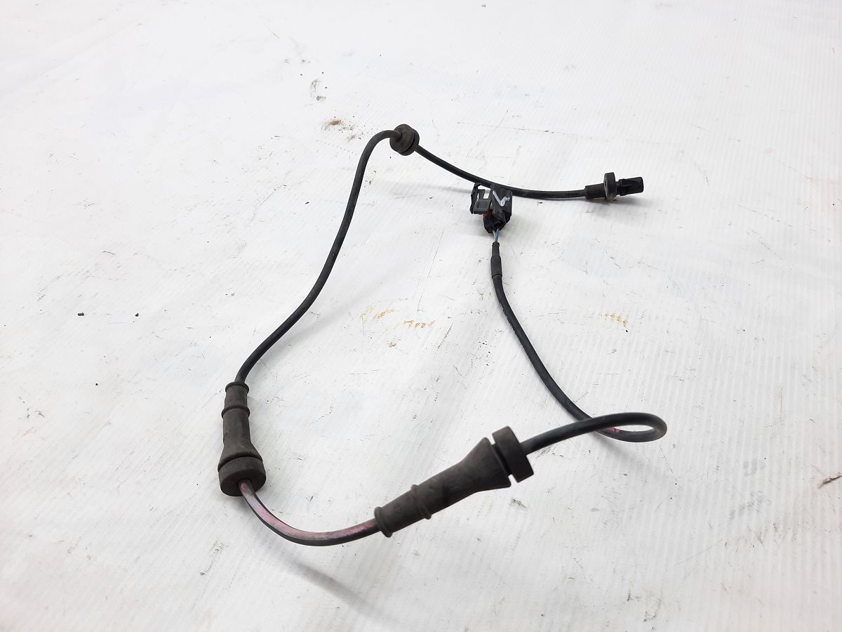 Sentra. Датчик ABS колеса заднього лівого Nissan Sentra 2013-2019 479013DA0A Nissan Sentra