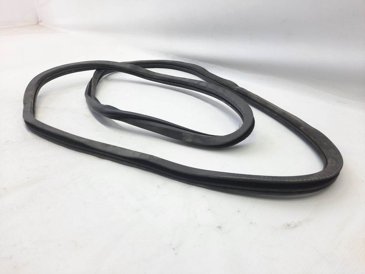 Dart Уплотнительная резинка проёма двери передней левой/правой Dodge Dart 2013-2014 68085076AF Dodge Dart 7