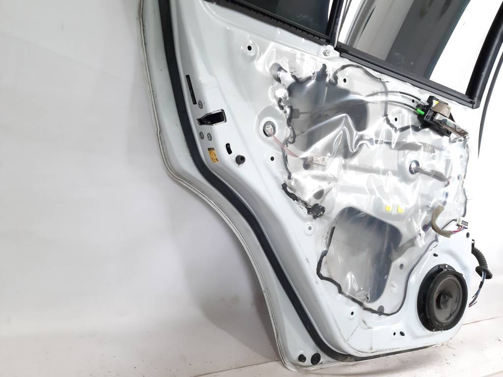 Kizashi Двері задні ліві голі Suzuki Kizashi 2009-2019 6800457820000 Suzuki Kizashi 6