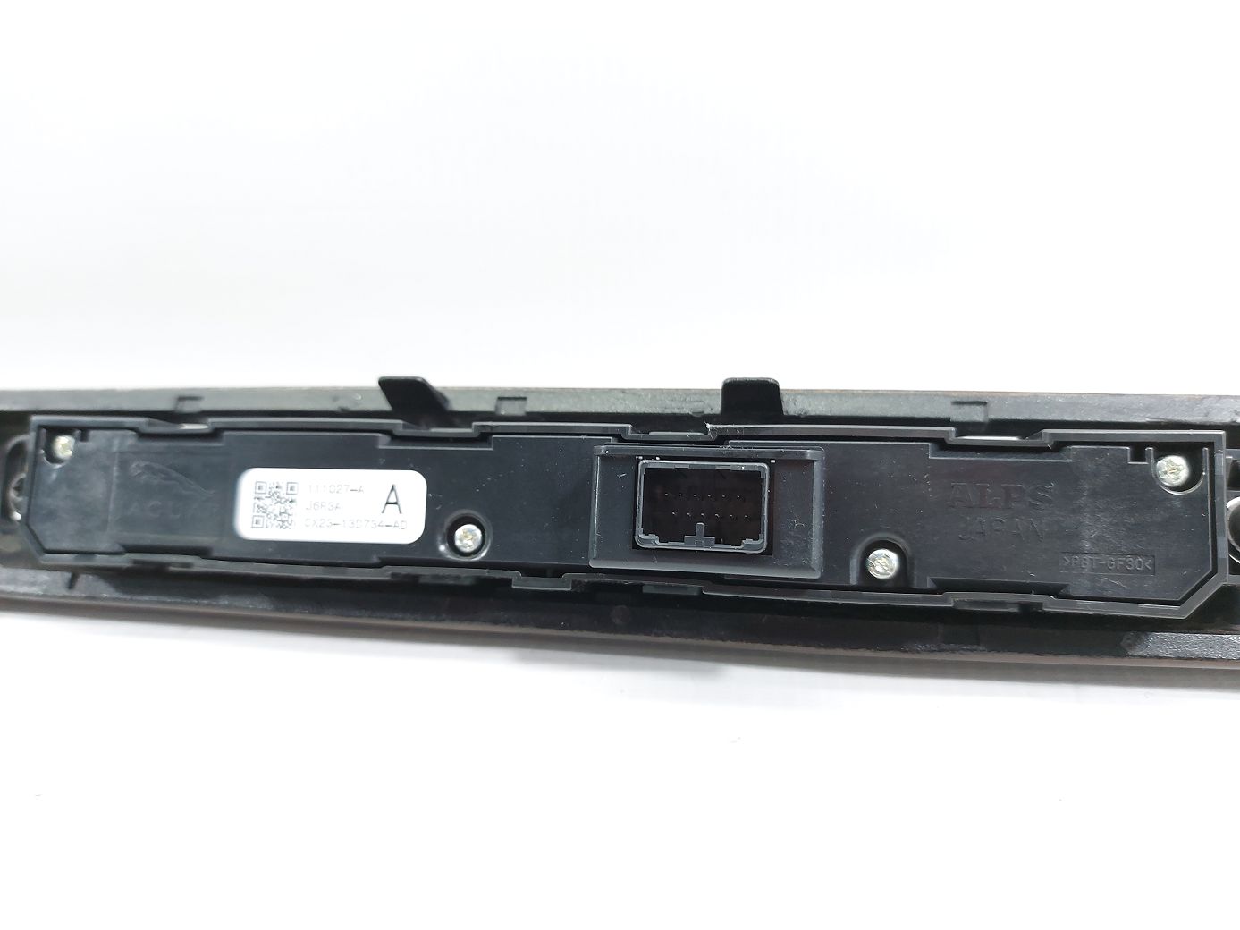 Xf Накладка торпеди права декоративна Jaguar XF 2012-2015 C2Z16052 Jaguar XF 7