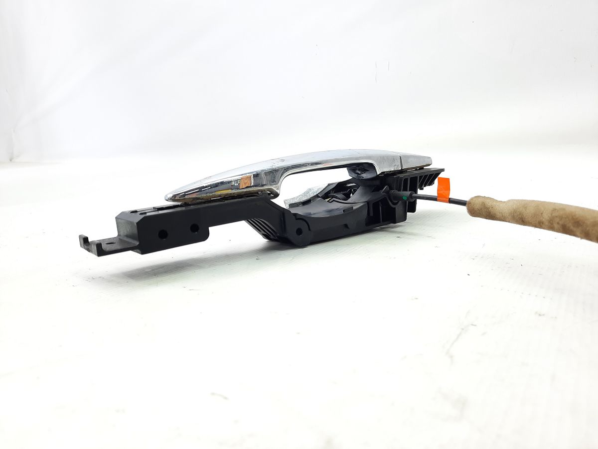 Sentra Ручка дверей передньої/задньої правої/лівої зовнішня (хром) Nissan Sentra 2013-2019 826409N00A Nissan Sentra 14