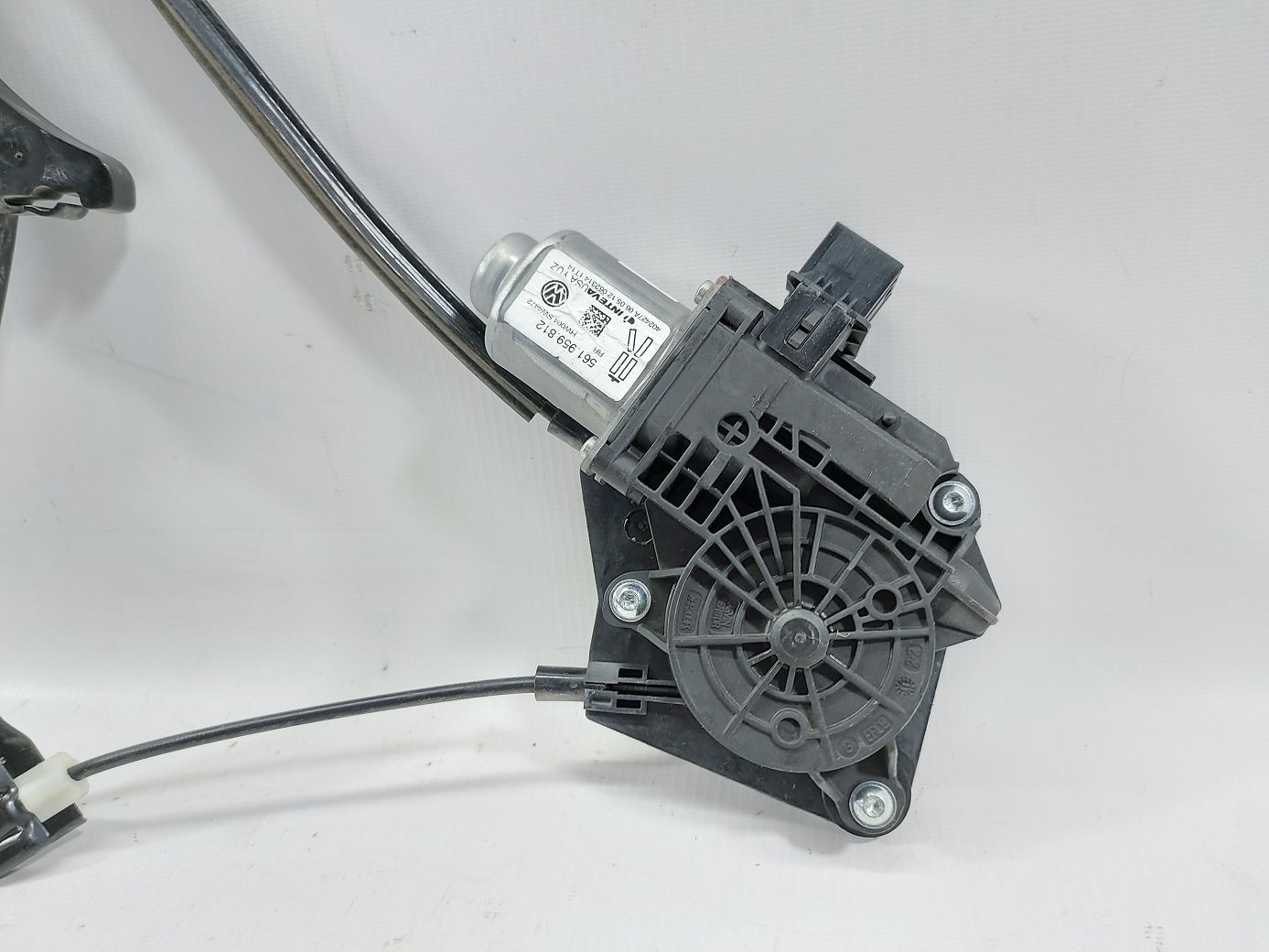 Passat s Склопідйомник дверей задньої правої Volkswagen Passat S 2012-2021 561839462F Volkswagen Passat S 2