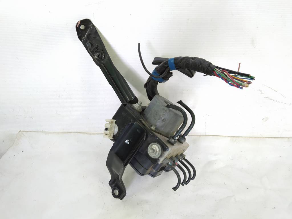 Forester. Блок ABS Subaru Forester 2014-2015 27596SG010 Subaru Forester Forester. Блок ABS Subaru Forester 2014-2015 27596SG010 Subaru Forester