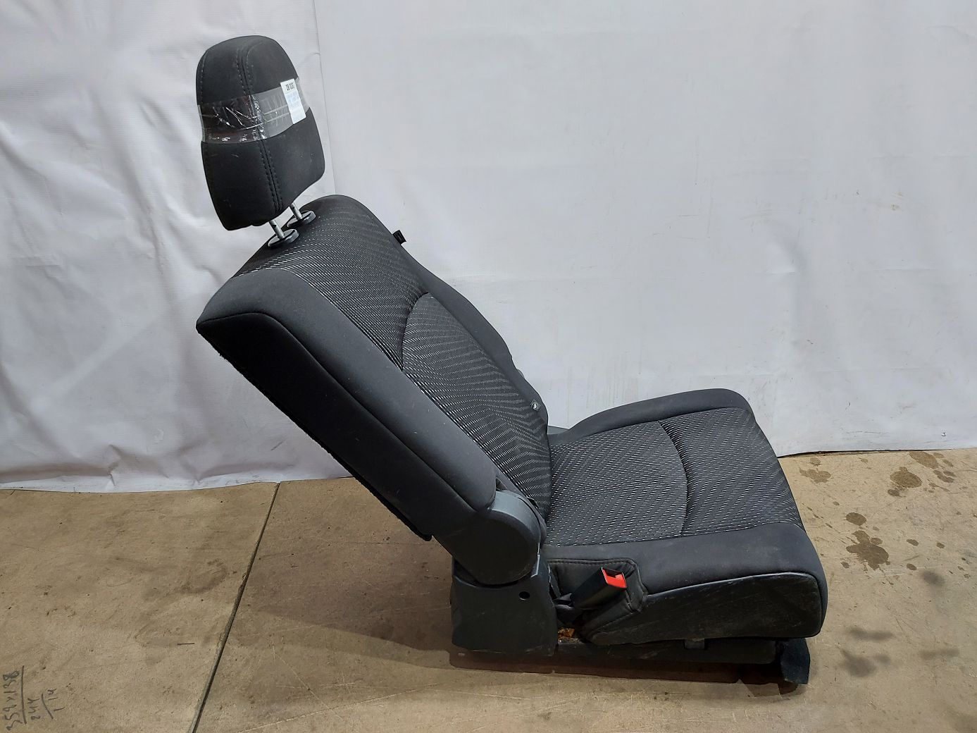 Journey Сидушка заднего ряда сидений левая Dodge Journey 2011-2020 68100253AA Dodge Journey 10 Journey Сидушка заднего ряда сидений левая Dodge Journey 2011-2020 68100253AA Dodge Journey 10