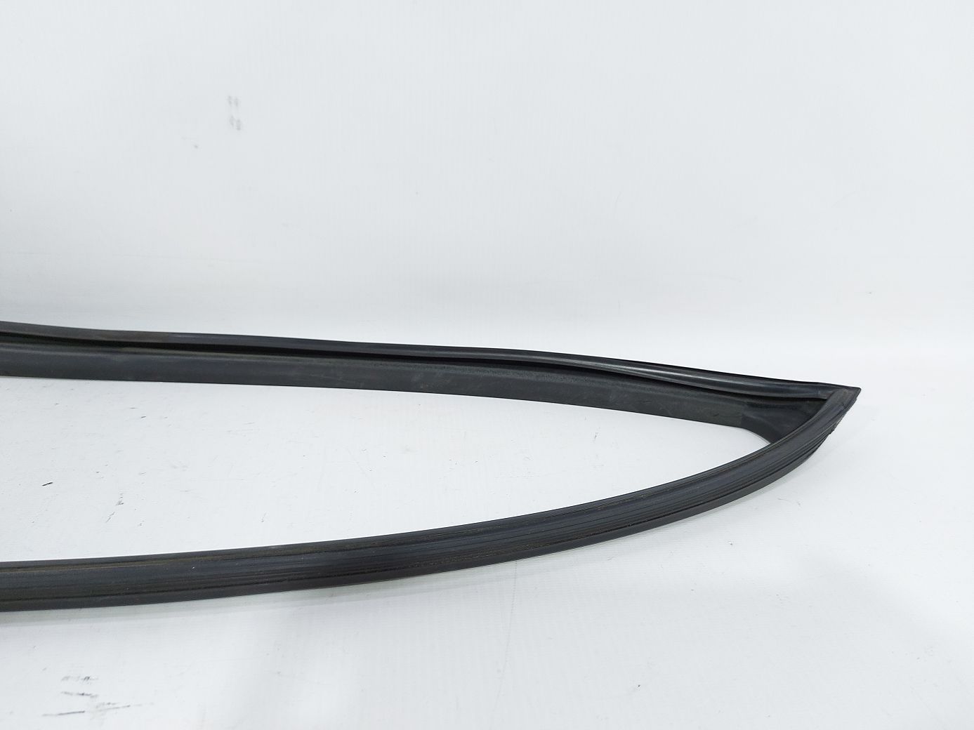 Forte Ущільнювач скла двері передньої правої внутрішній Kia Forte 2014-2018 82540A7000 Kia Forte 2