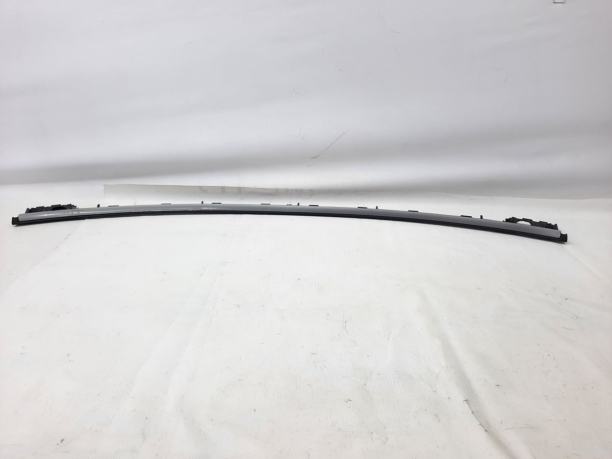 Passat s Накладка торпед під лобове скло Volkswagen Passat S 2012-2019 561857192B81U Volkswagen Passat S 2