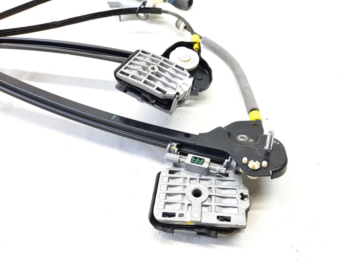 Mustang Стеклоподъёмник двери передней правой Ford Mustang 2010-2014 AR3Z6323208A Ford Mustang 2