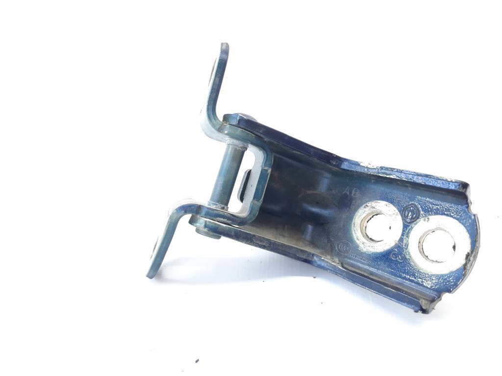 Sentra Петля двері задньої правої нижня Nissan Sentra 2013-2018 80400JN00A Nissan Sentra 13